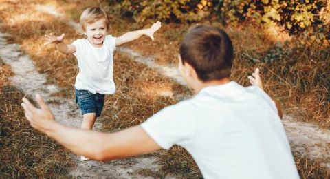 Alimenty, kontakty z dzieckiem, władza rodzicielska - co można ustalić w jednej sprawie?