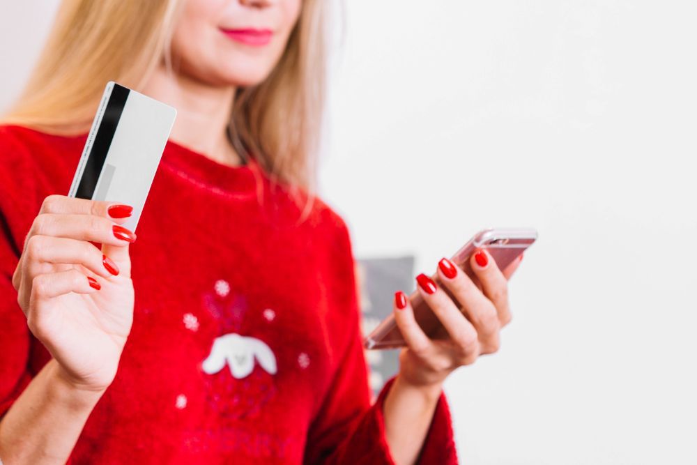 Podawanie numeru karty i CVV – jak zapewnić sobie bezpieczeństwo?