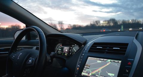 Monitoring GPS – jak zwiększa kontrolę nad flotą pojazdów?