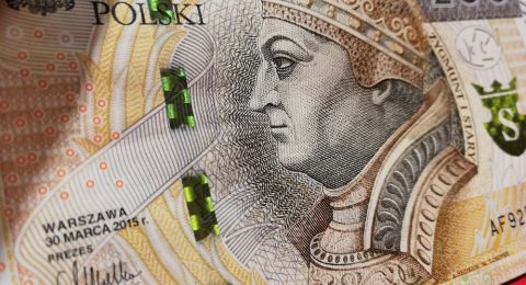 Dodatkowe 200 zł do emerytury? Nie dla każdego. Kto może je otrzymać?