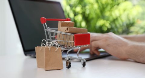 Skalowanie bez chaosu – jak przygotować systemy sprzedażowe na wzrost zamówień?